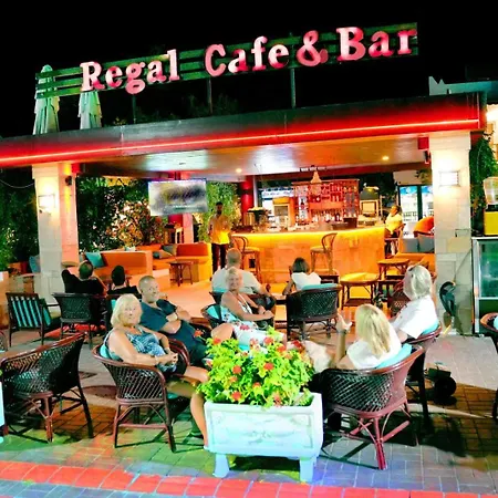 Regal Hotel 2*